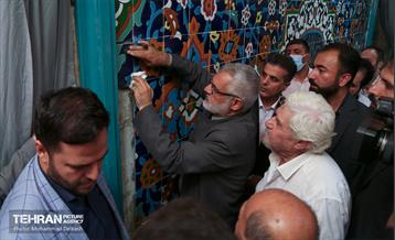 رونمایی از دیوارنگاره شمس الشموس