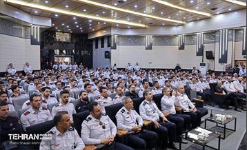 نشست مدیرعامل سازمان آتش‌نشانی تهران با کارکنان 25