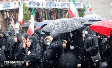 مراسم تشییع و تدفین شهید گمنام در بوستان ولایت 45