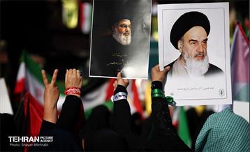 تجمع قدردانی از عملیات وعده صادق ۲ در میدان امام حسین (ع) 21