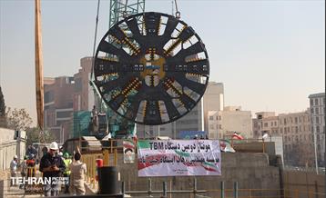 مونتاژ قطعه اصلی دومین دستگاه TBM خط 10 31