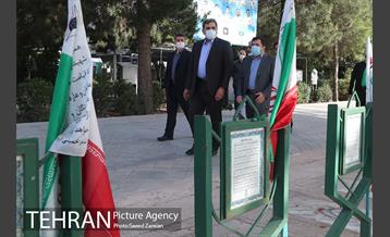 حضور شهردار تهران در بهشت زهرا(س) و مزار شهدای آتش نشان 15