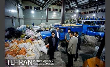 شهردار شب پوریا سوری، سرپرست مرکز ارتباطات شهرداری 17