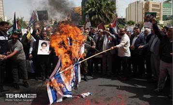 تجمع ضد اسرائیلی در میدان فلسطین 33