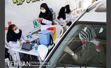 بزرگترین مرکز واکسیناسیون خودرویی کرونا در تهران 28