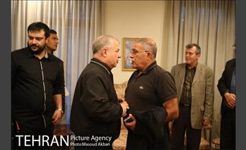 حضور بازیکنان و مربیان تیم استقلال در منزل مرحوم پورحیدری‎ 20