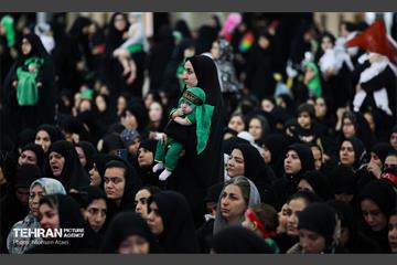 مراسم شیرخوارگان حسینی در مصلای تهران 35