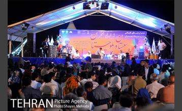 جشنواره‌ شب‌های تابستان برج میلاد تهران 14