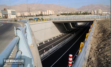 بازدید عضو شورای شهر از پروژه‌های منطقه ۲۲ 30