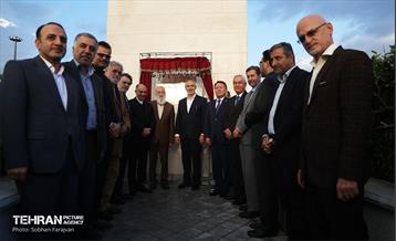 رونمایی از تندیس مولانا در میدان محمدیه 16