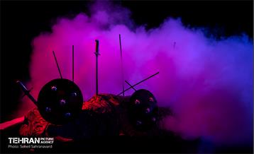 نمایش «سیب، فانوس، کشتی» 9