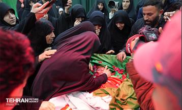 وداع با پیکر شهدای حافظان نظم و امنیت 20