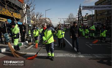 خدمات شهرداری تهران در پایان راهپیمایی ۲۲ بهمن 8