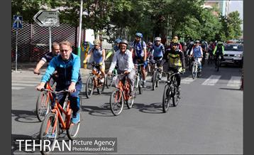همایش دوچرخه سواری به مناسبت هفته روابط عمومی‎ 19