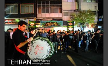 مراسم عزاداری حسینی در خیابان رودکی 24