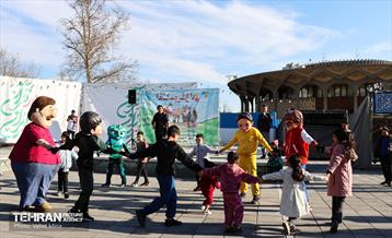 ویژه برنامه باغ عروسک‌ها در بوستان دانشجو 16