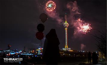 نورافشانی جشن ۲۲ بهمن 7