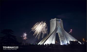 پایتخت، غرق در نور غدیر 9