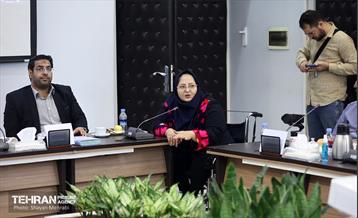 ملاقات معاون مالی و اقتصاد شهری با نخبگان، فرهنگیان و ورزشکاران منطقه 12 2