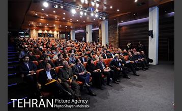 اختتامیه همایش تهران چهار دهه معماری و طرح های شهری با حضور شهردار تهران 3