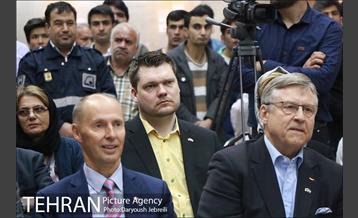 افتتاحیه نمایشگاه عکس چهار فصل کشور فنلاند 9