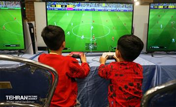 ویژه برنامه «مهمونی شهر» در باغ‌راه حضرت زهرا(س) - 4 32