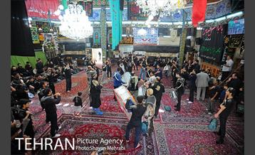 حرکت نمادین کاروان اُسرای کربلا در ده ونک 35