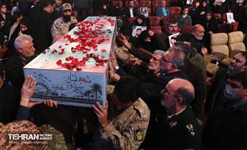 همایش یاران سلیمانی در برج میلاد 42