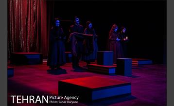 نمایش بیوهای غمگین سالار جنگ‎ 3