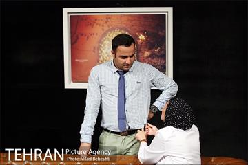نمایش روز پزشک 4