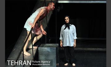 نمایش مستاجر‎ 26