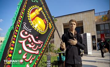 آیین برافراشتن پرچم عزای حسینی 3