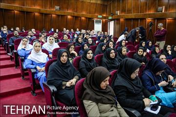 آیین کاشت درخت در بیمارستان شریعتی توسط شهردار تهران 7