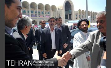 بازدید حسینی مکارم سرپرست شهرداری تهران ار نمایشگاه کتاب 2