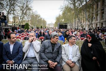 حضور شهردار تهران در جشن نوروزی میدان مشق 5