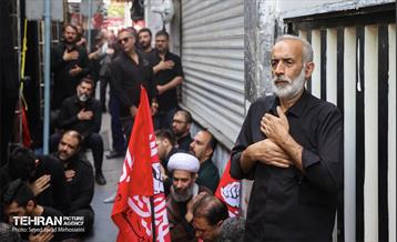 عزاداری روز عاشورا به نیابت از رهبر شهید انقلاب 11