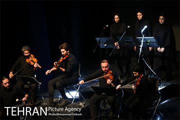 کنسرت آنلاین علیرضا قربانی در تالار وحدت 30