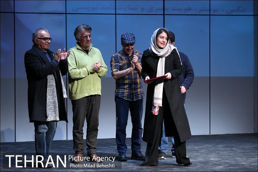 مراسم معرفی برگزیدگان مسابقه عکس پوسترهویت بصری نمایشنامه نویس و پِژوهش 10
