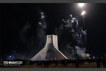 نور افشانی در شب سالگرد پیروزی انقلاب اسلامی - 2 18