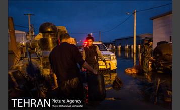 عملیات تخلیه آب از محلات گمیشان 38