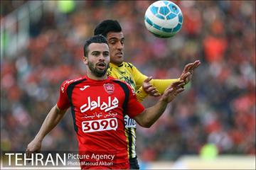 دیدار تیم های فوتبال پرسپولیس و سپاهان