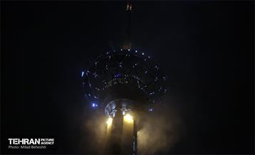 نور افشانی پایتخت از فراز برج میلاد 9