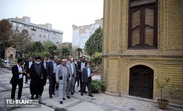 بازدید شهردار تهران از خانه مداحان و نشست با اعضا هیئت رئیسه 15