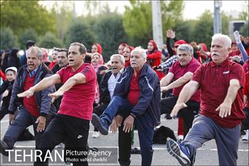 پیاده روی بزرگ خانوادگی به مناسبت هفته سلامت 4