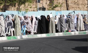 اقامه نماز عید فطر در محله بهرود 3