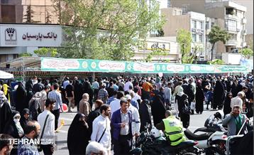 خدمت‌رسانی مواکب منطقه11 به نمازگزاران عید سعید فطر 14