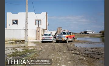 عملیات تخلیه آب از منازل مسکونی گمیشان 18