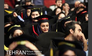 نخستین جشن فارغ التحصیلی ادوار دانشکده خبر 16