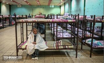 بازدید رئیس سازمان مدیریت بحران شهرداری تهران از گرمخانه خاوران 61