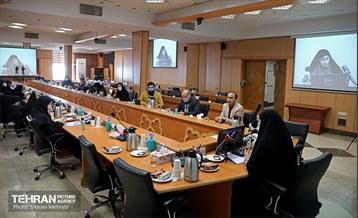 نشست خبری مشاور شهردار و مدیرکل امور بانوان شهرداری تهران 4